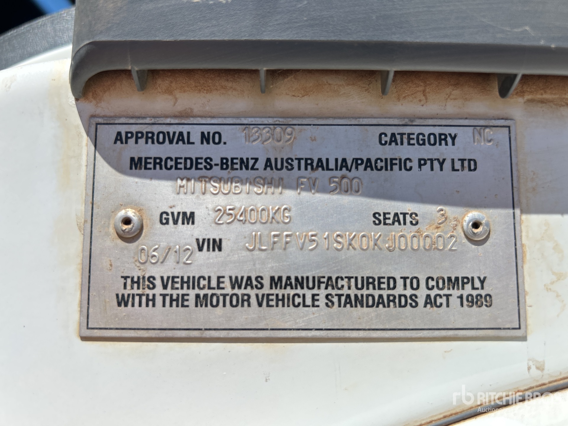 2012 Mitsubishi FV500