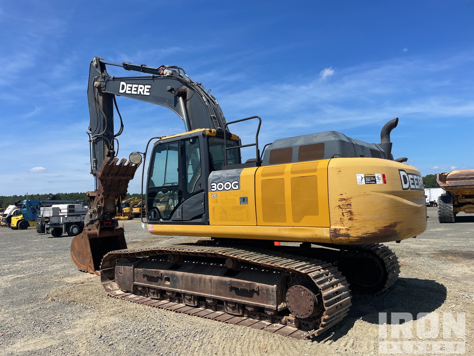 2019 John Deere 300G LC