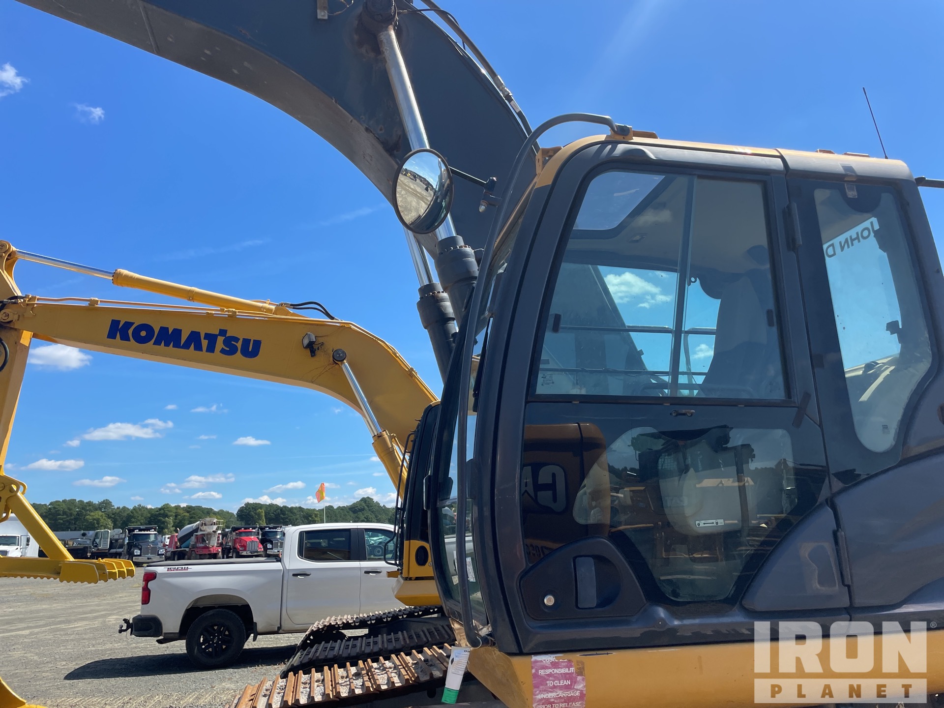 2019 John Deere 300G LC