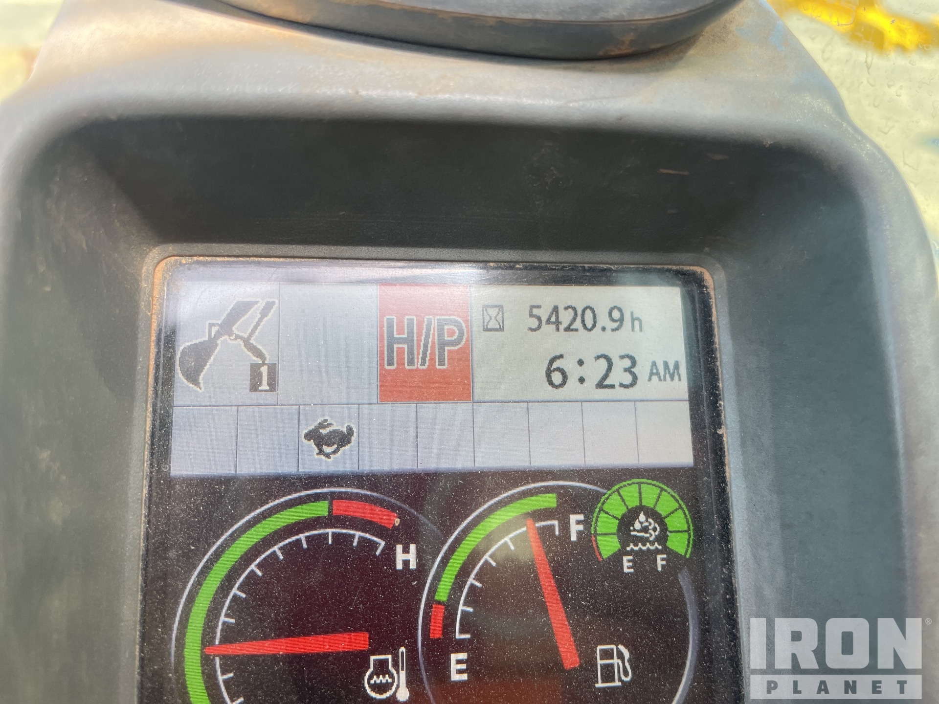 2019 John Deere 300G LC