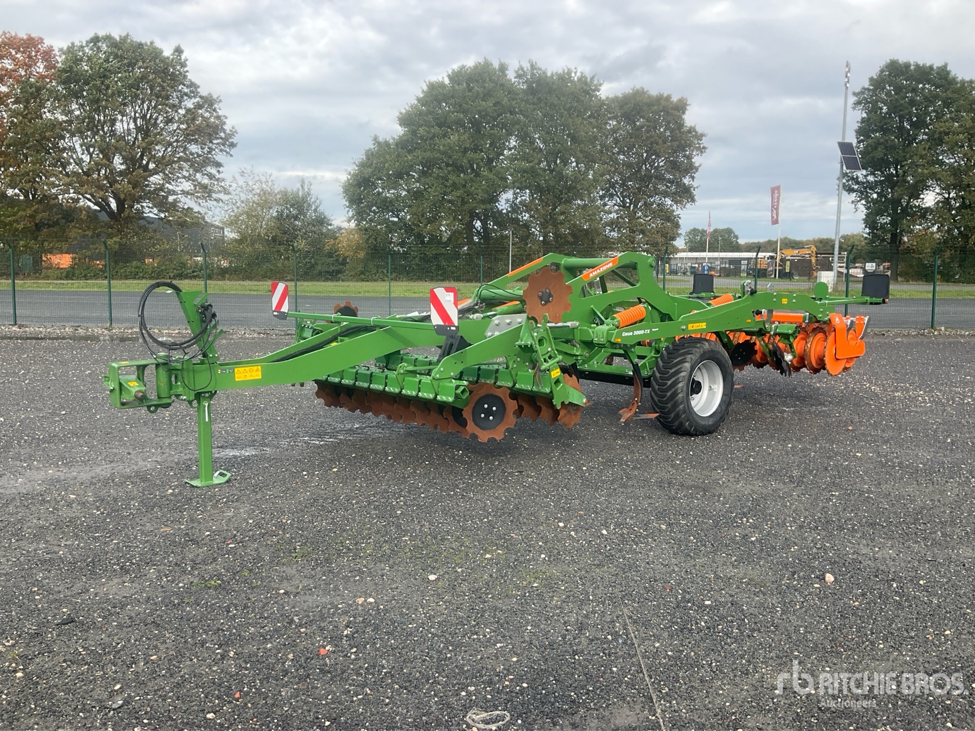 Photo of 2025 Amazone CEUS 3000-TX