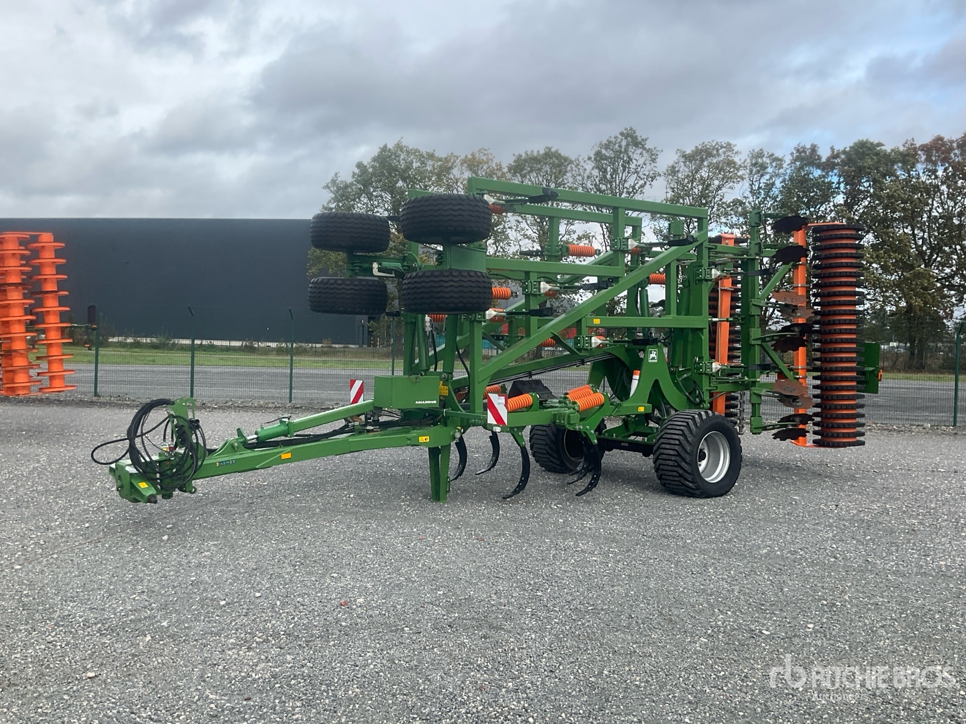 Photo of 2017 Amazone CENIUS 6003-2TX