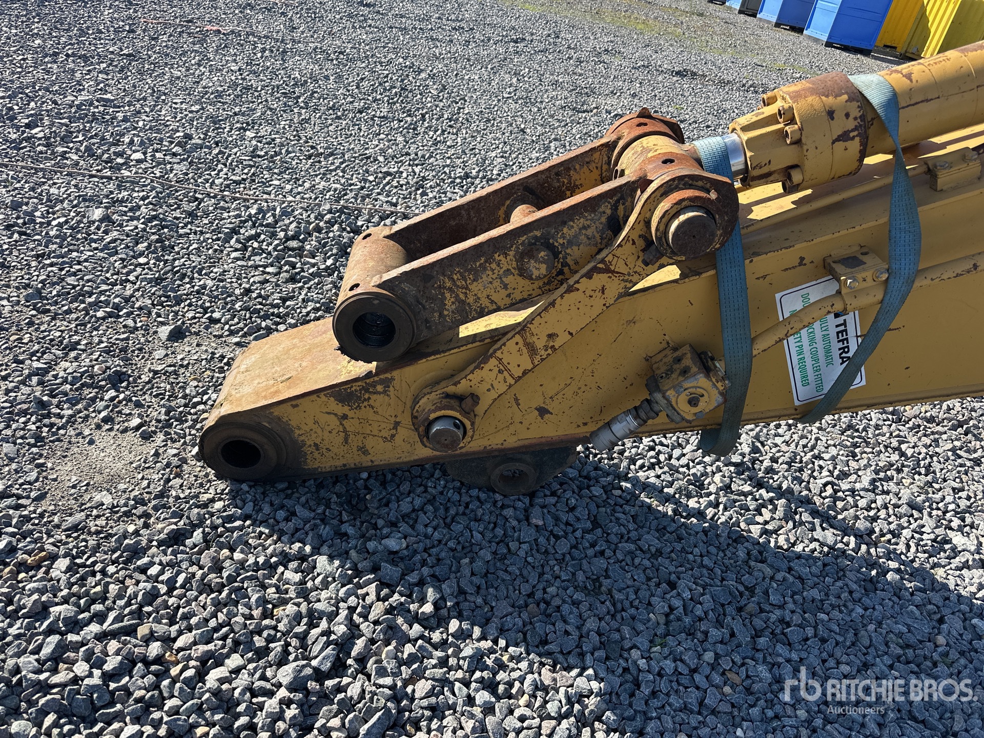 Caterpillar - FITS CAT 320