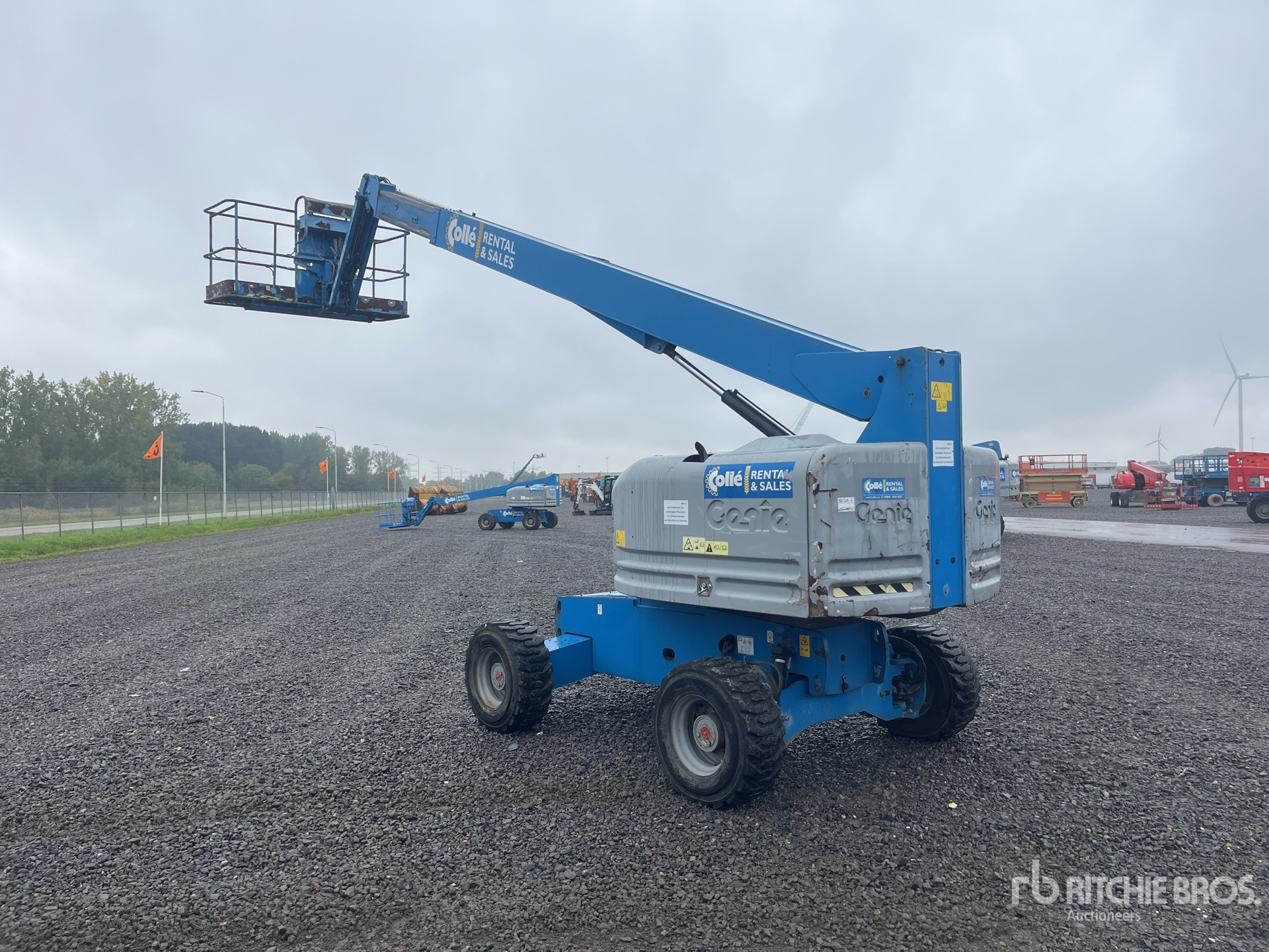 2013 Genie S-45