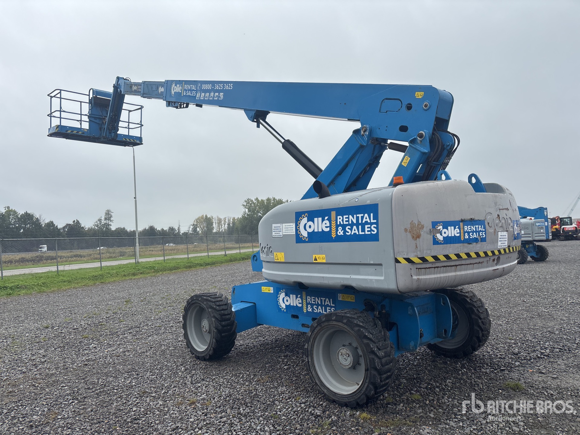 2013 Genie S-65