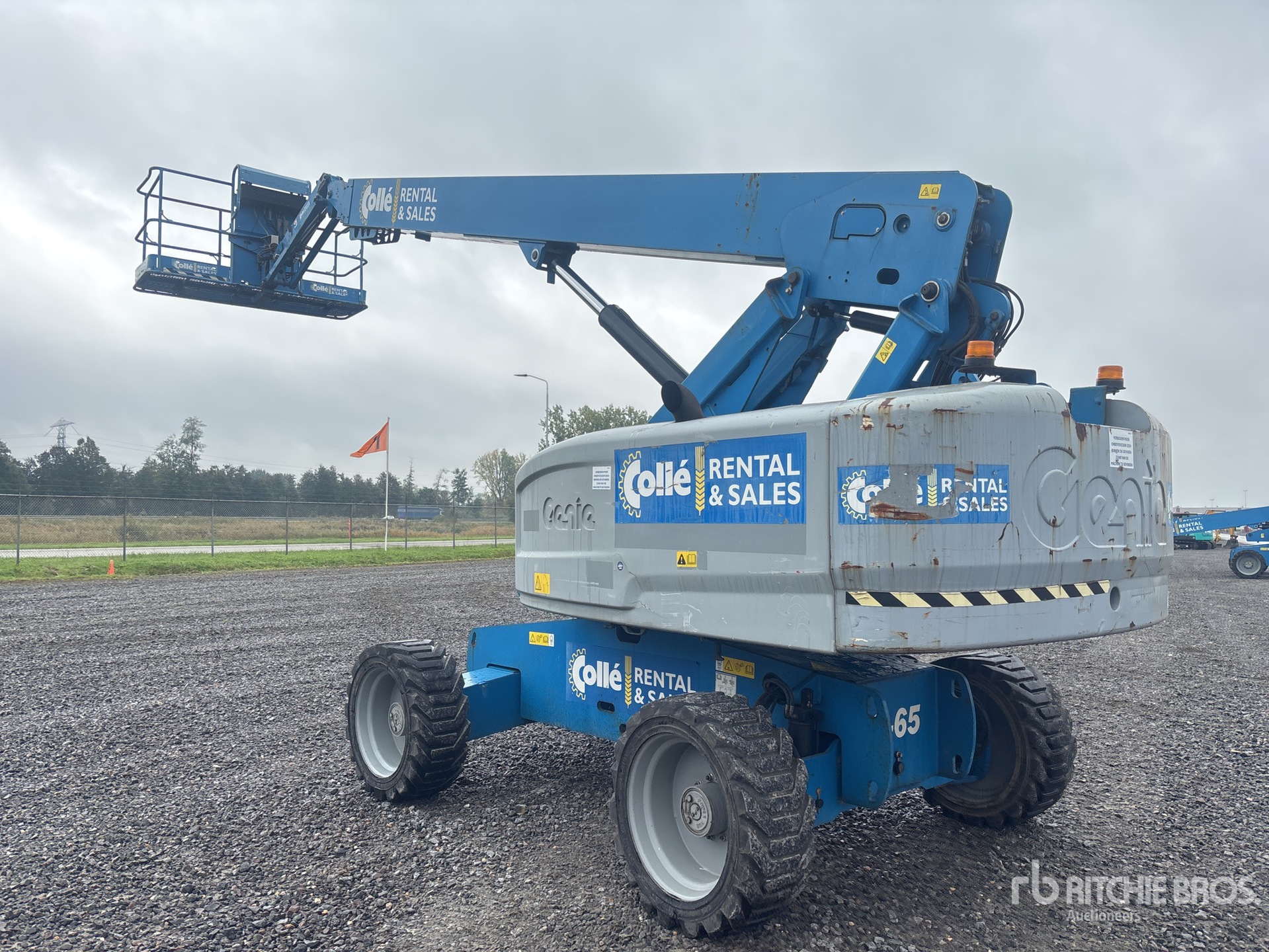 2014 Genie S-65