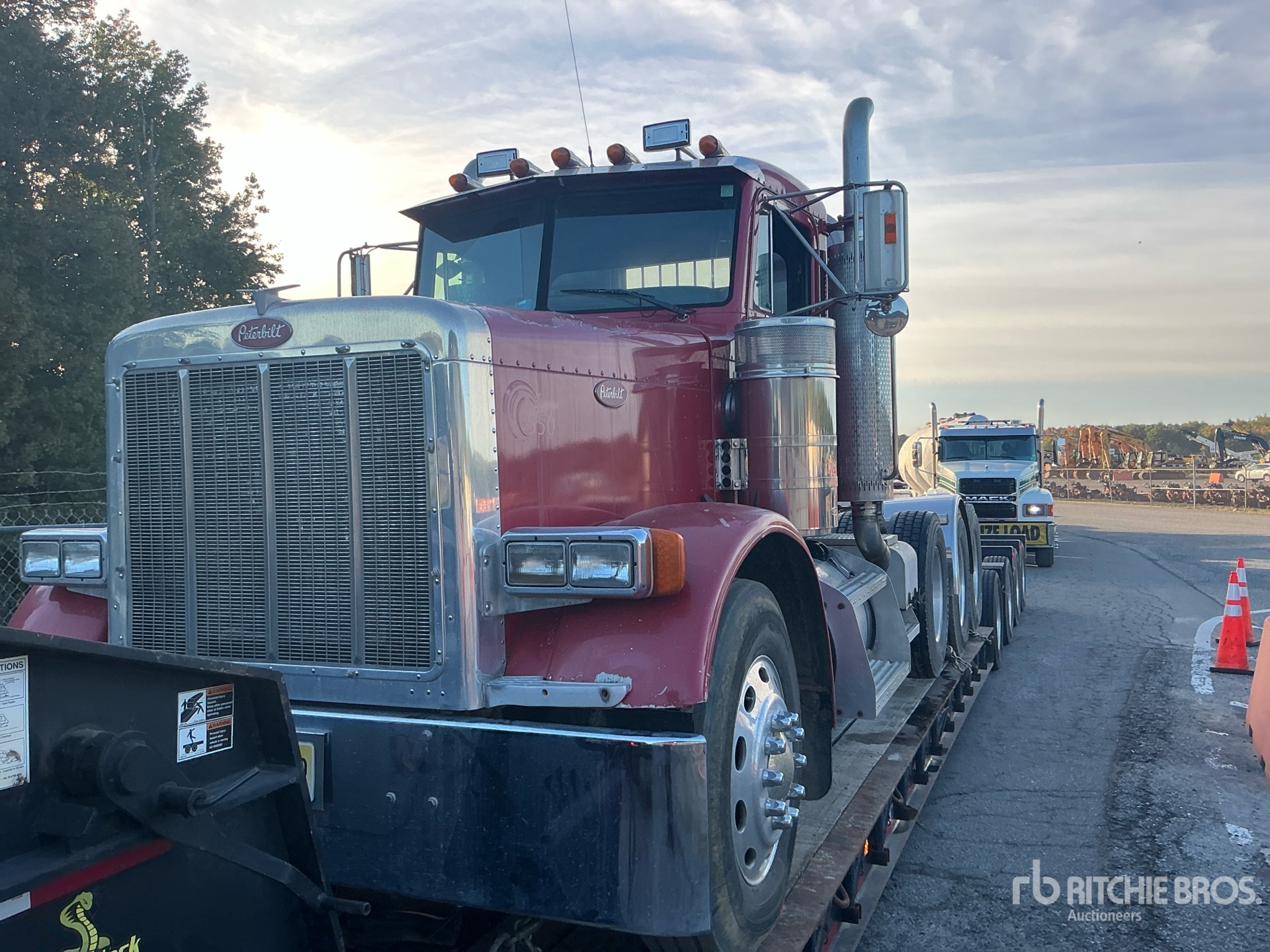 2001 Peterbilt 379