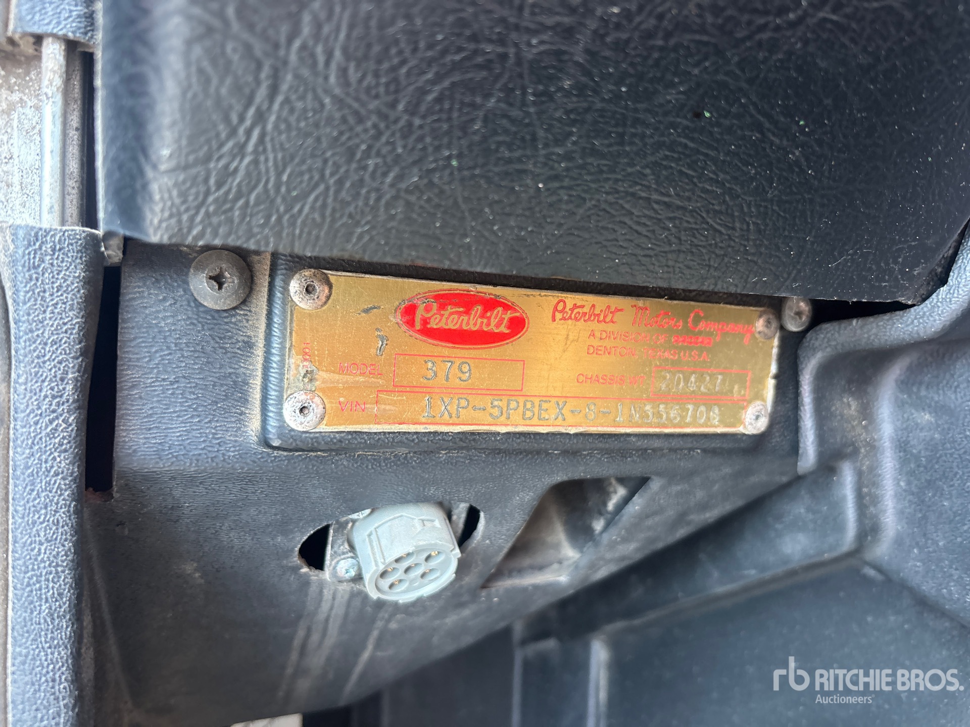 2001 Peterbilt 379