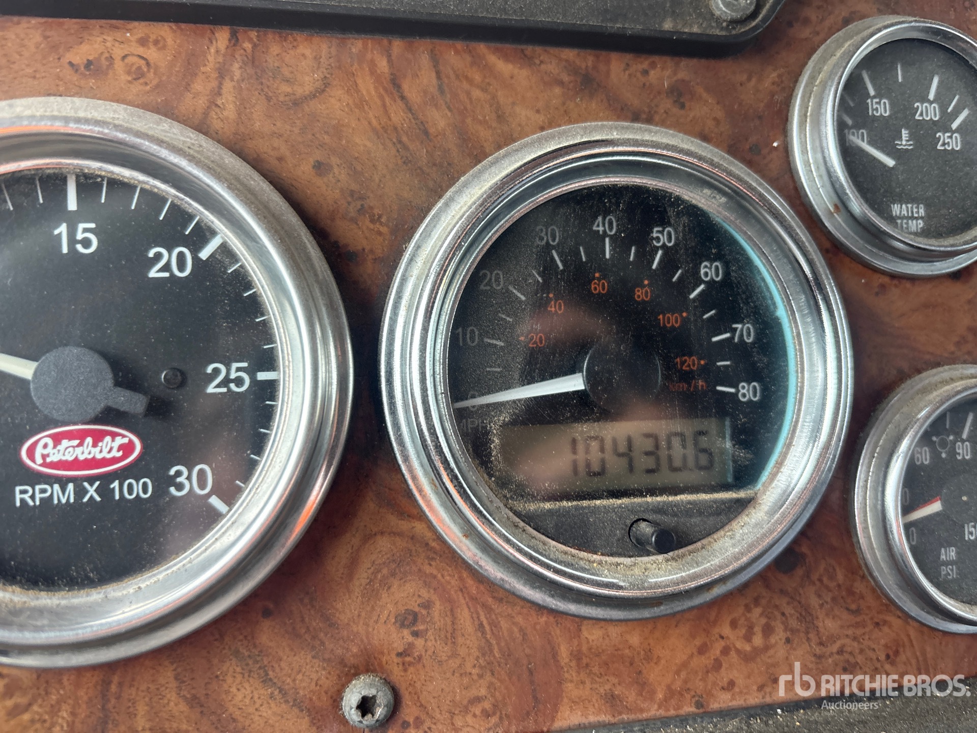 2001 Peterbilt 379