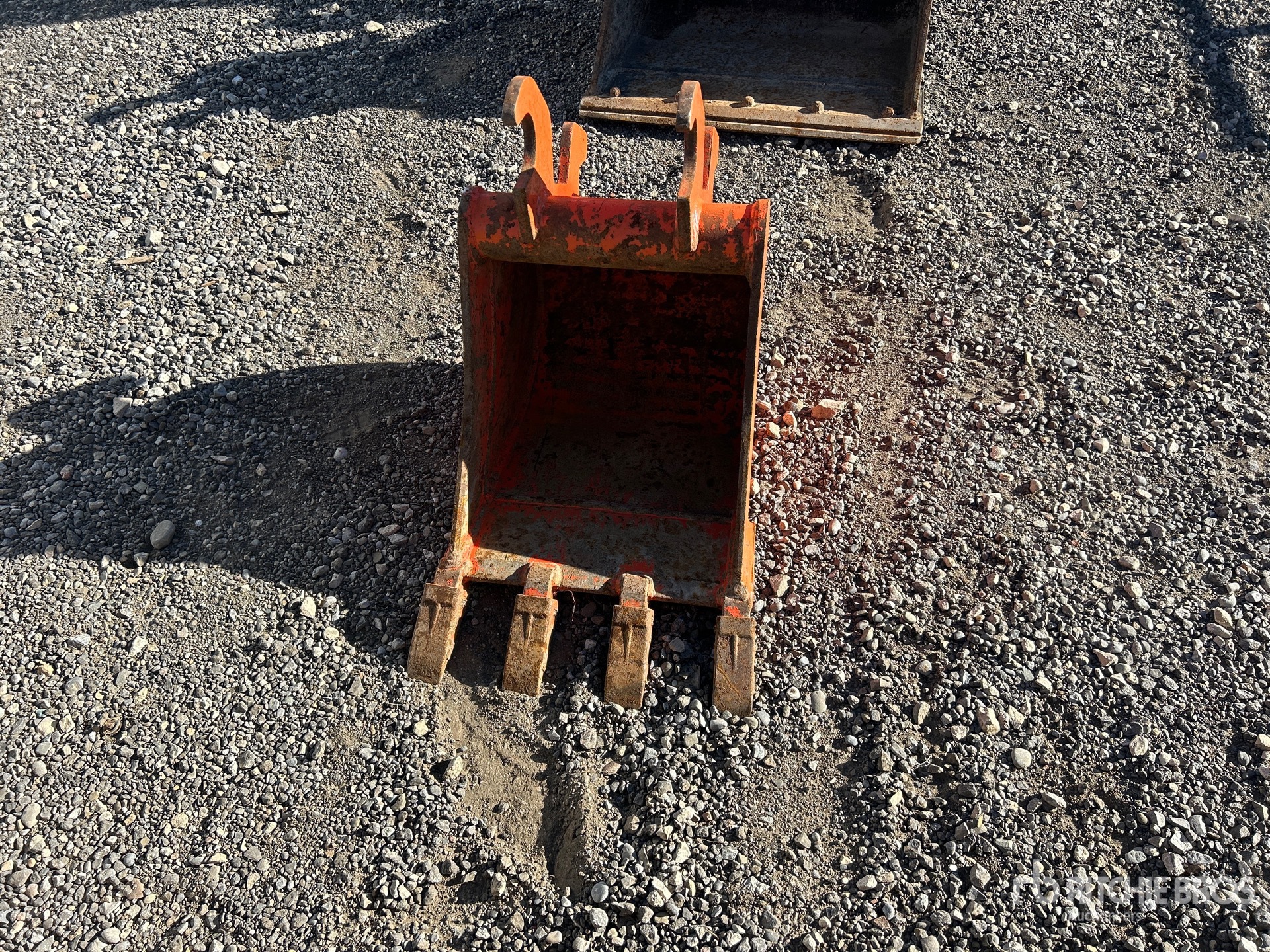 Kubota 19 IN Q/C DIGGING