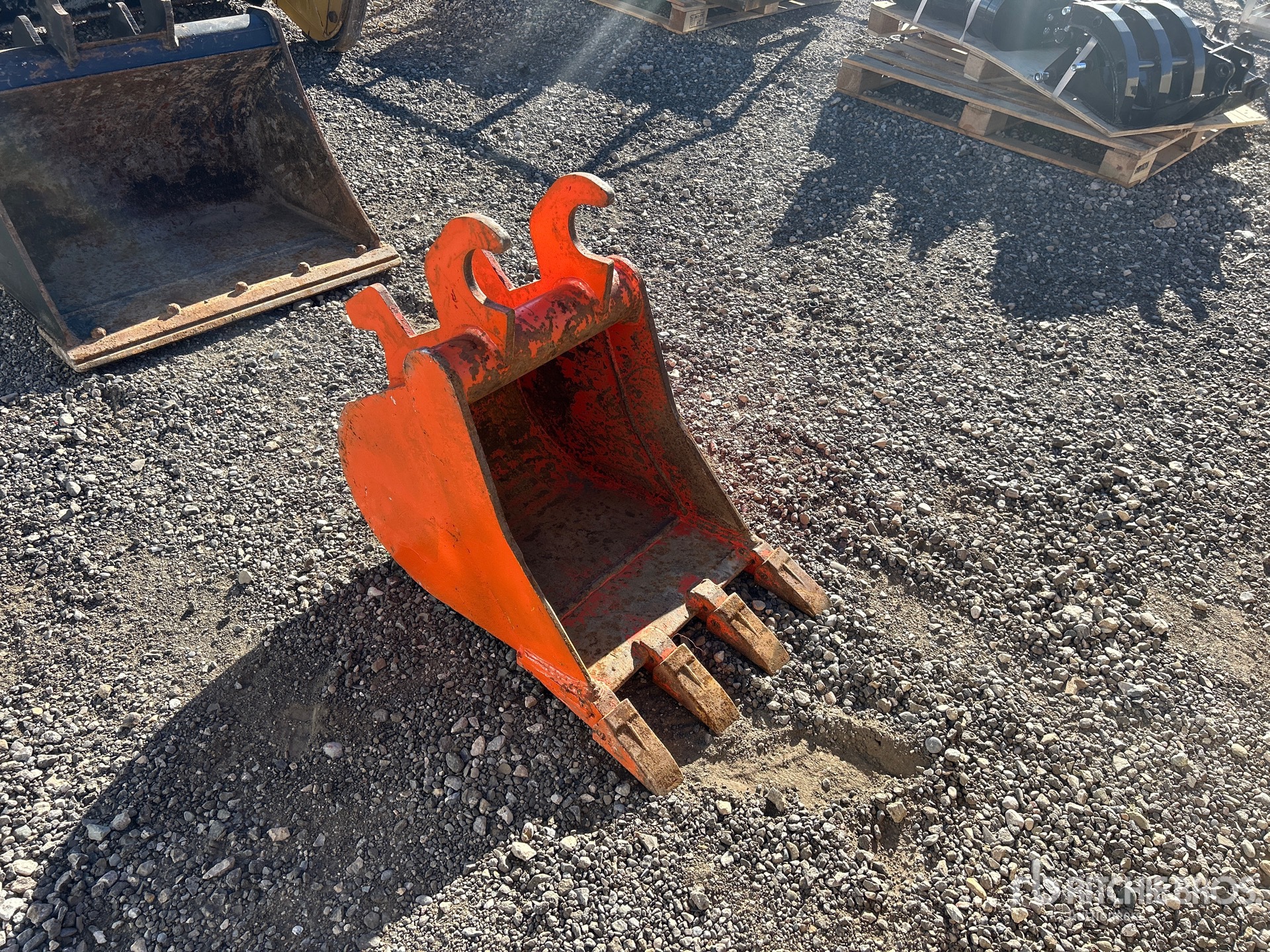 Kubota 19 IN Q/C DIGGING