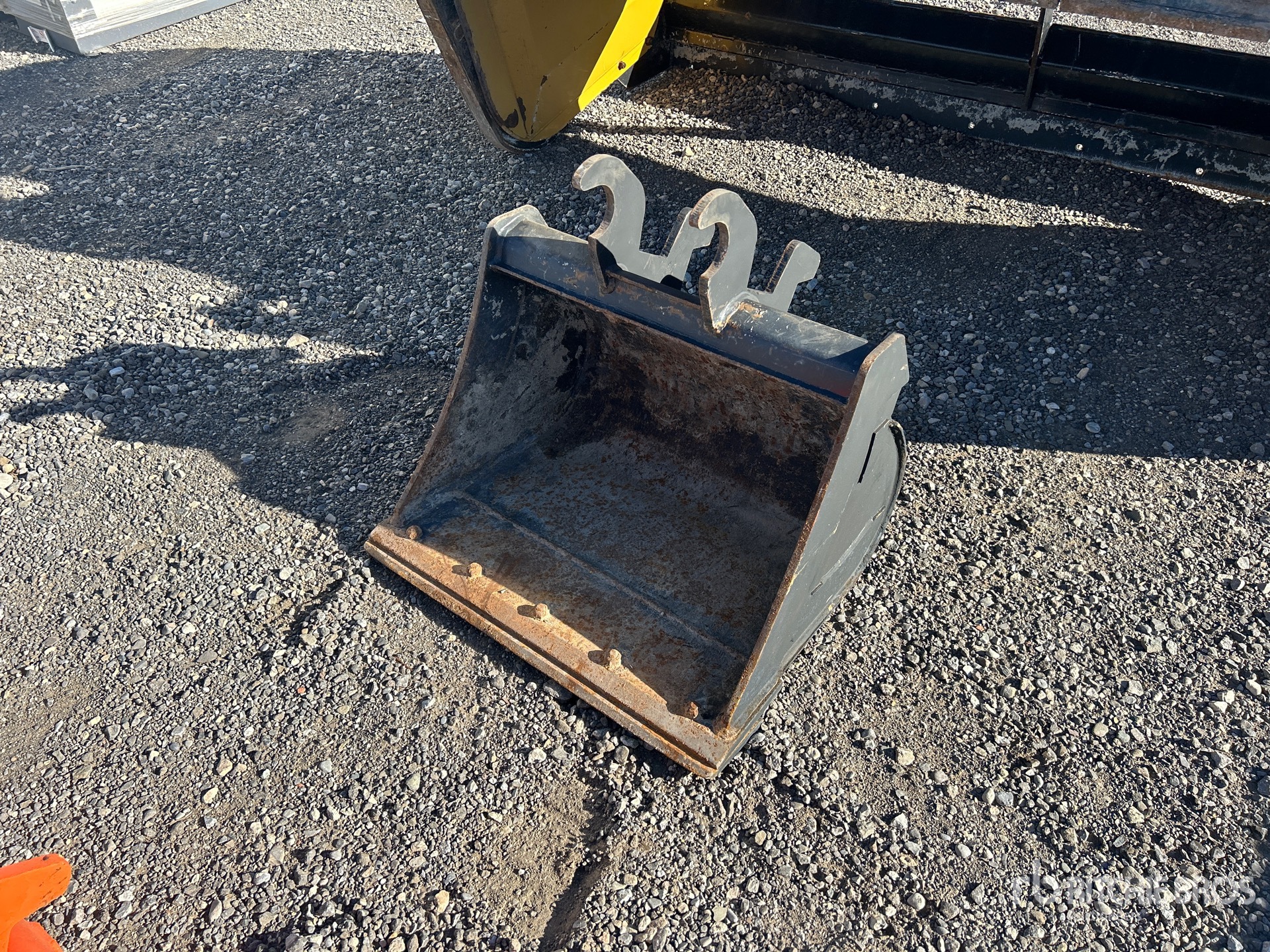 Photo of John Deere 28 in Q/C Cleanup - Fits 35G