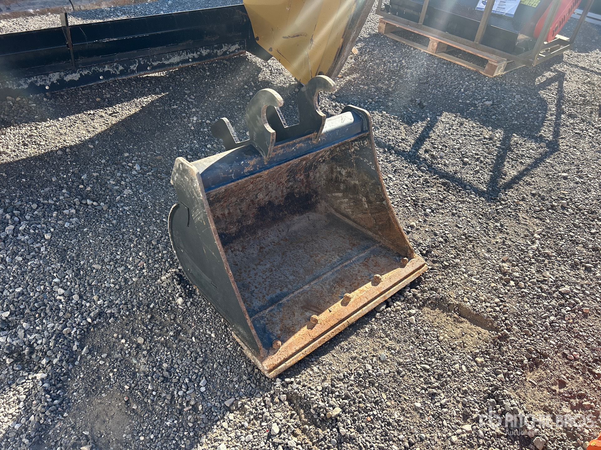 John Deere 28 IN Q/C CLEANUP - FITS 35G