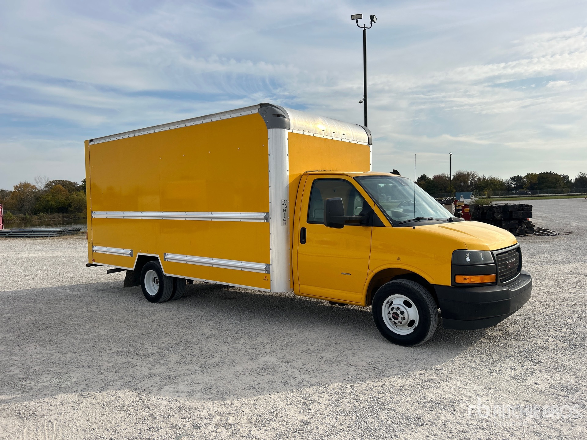 2021 GMC Savana G3500