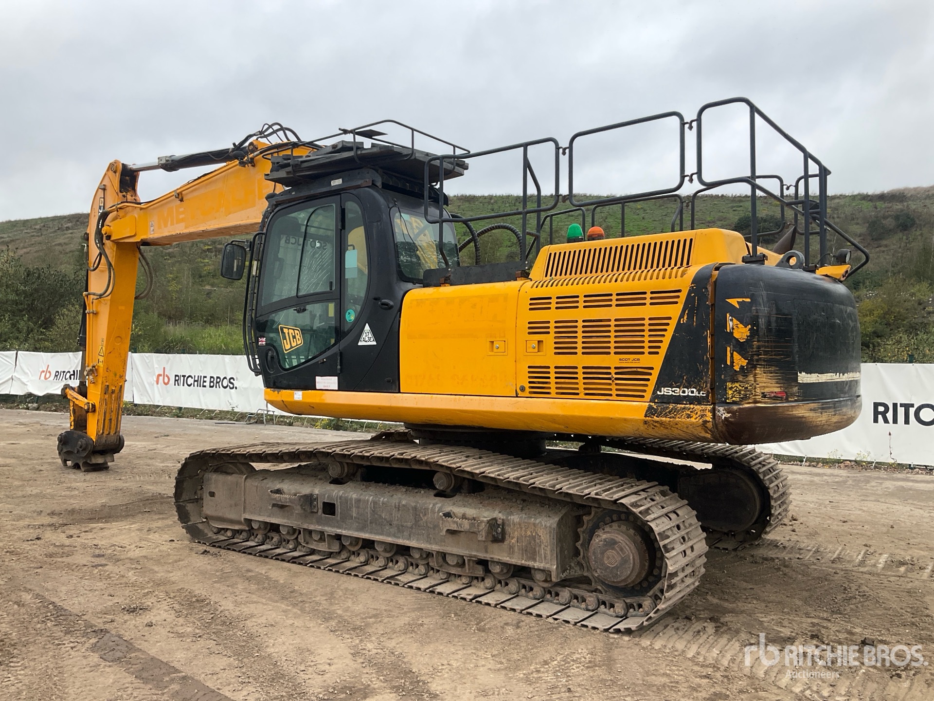 2015 JCB JS300LC