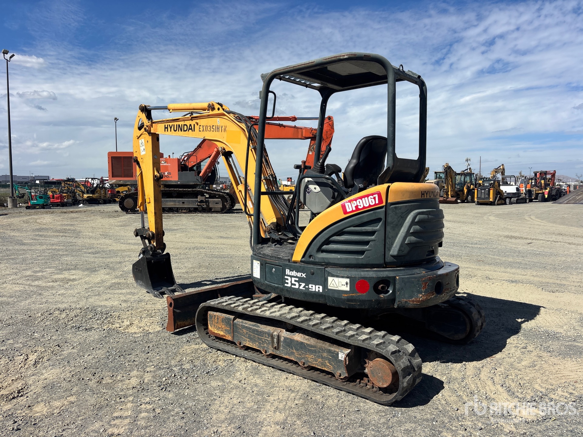 2017 Hyundai ROBEX 35Z-9A