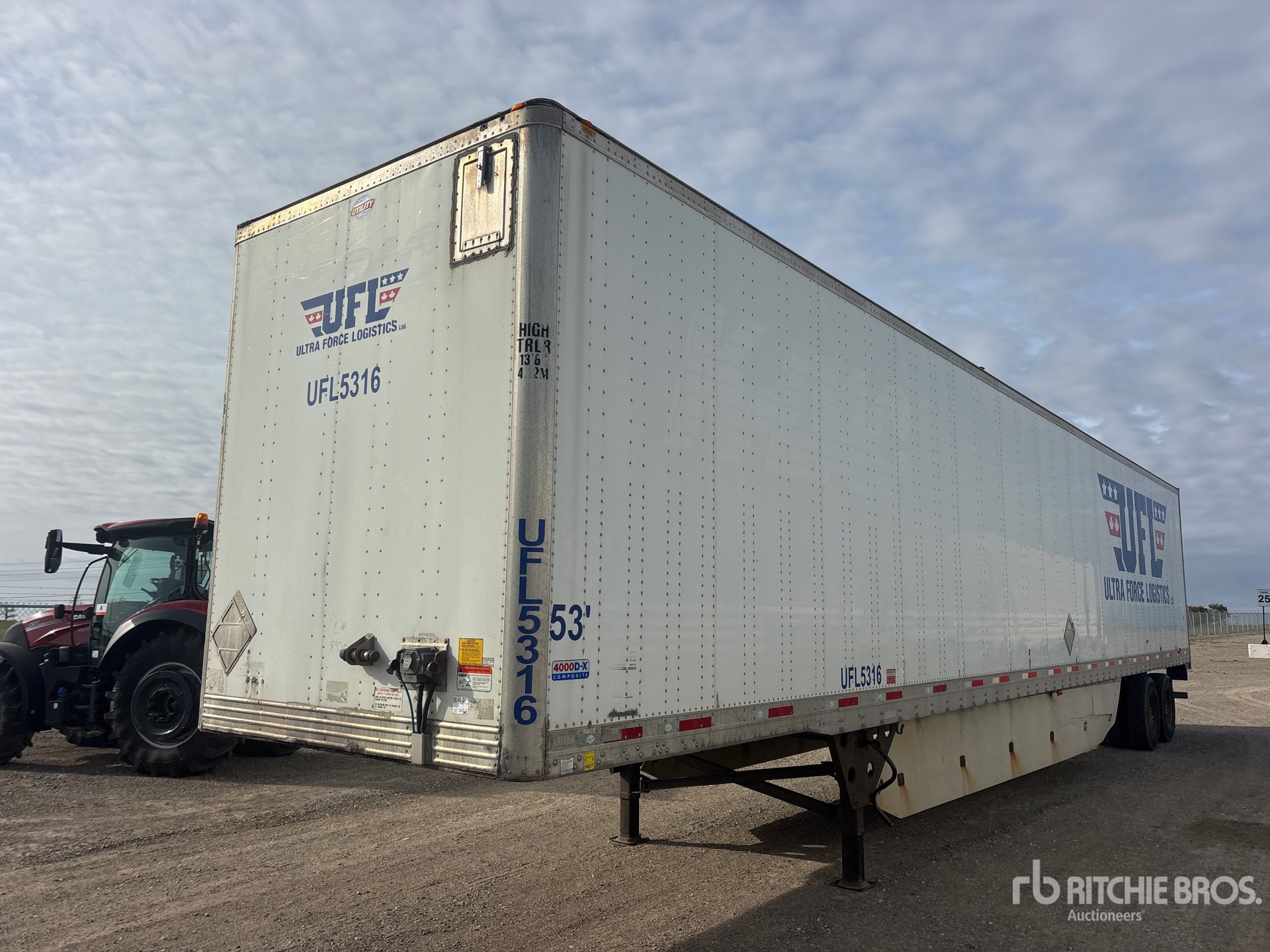 Photo of 2014 Utility 4000D-X