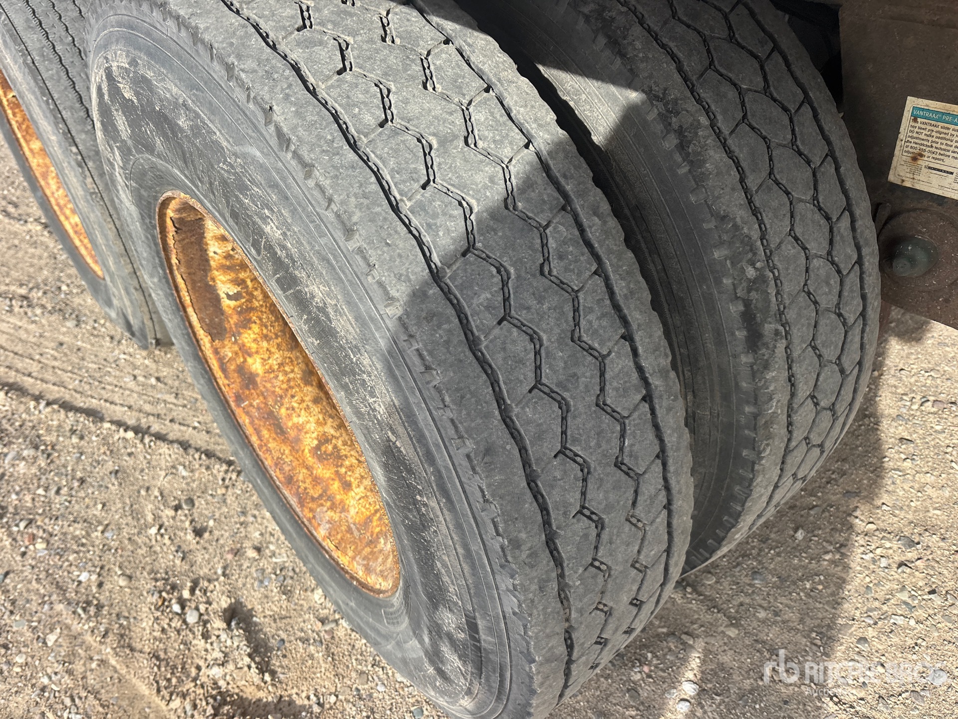 2014 Utility 4000D-X