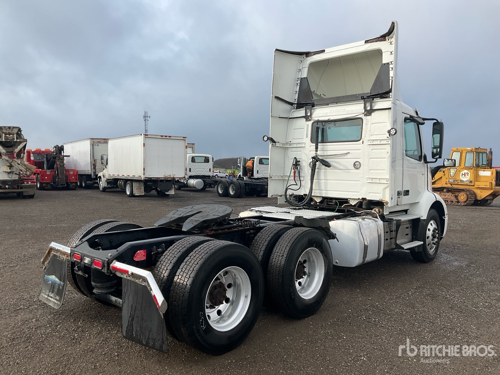 2020 Volvo VNR