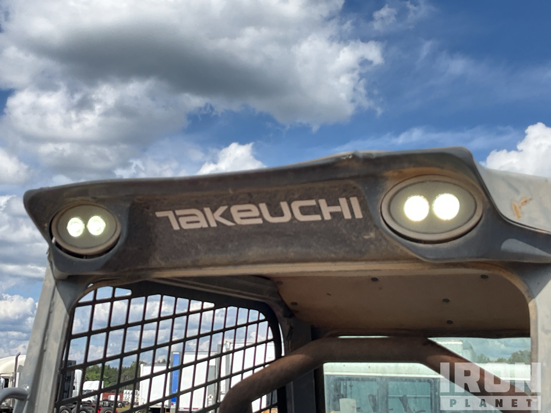 2018 Takeuchi TL12R2