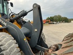 Chassis with Tilt Linkage