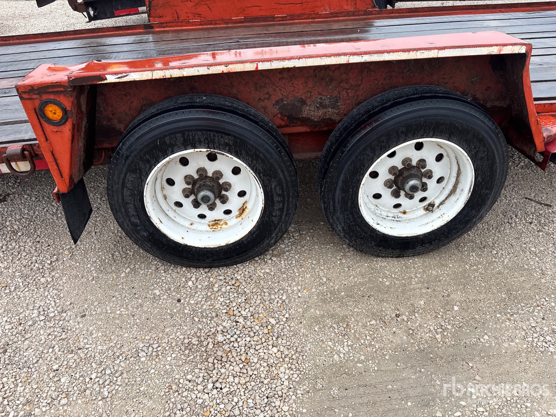 2008 Towmaster T-14T