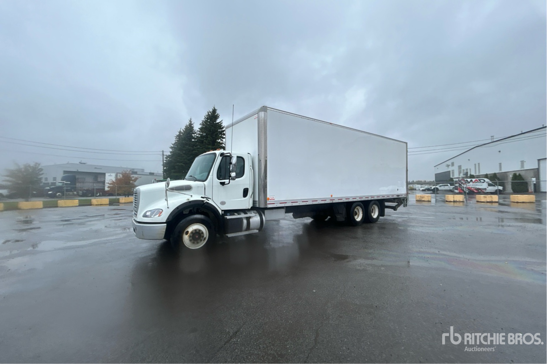 2020 Freightliner M2 112