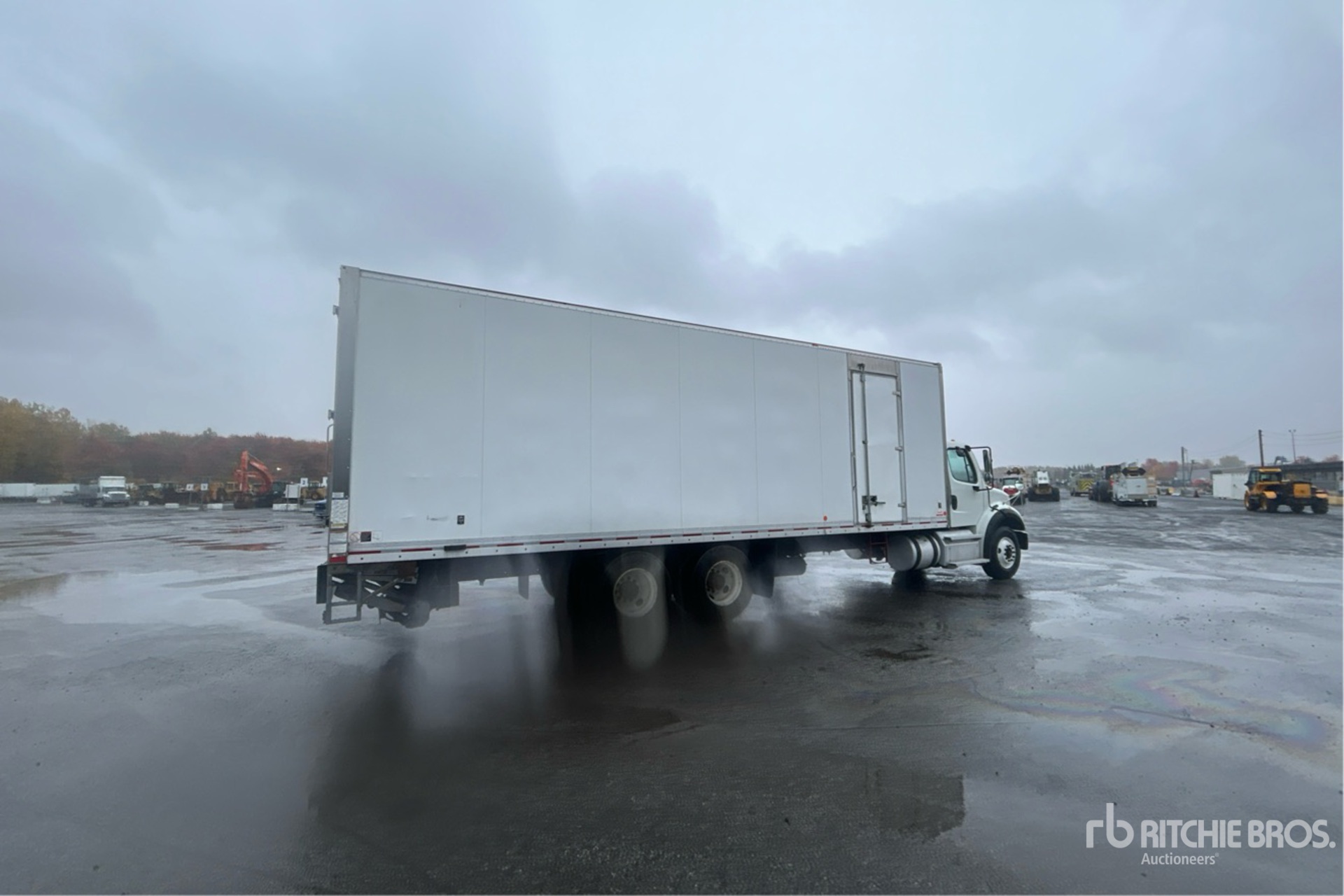 2020 Freightliner M2 112