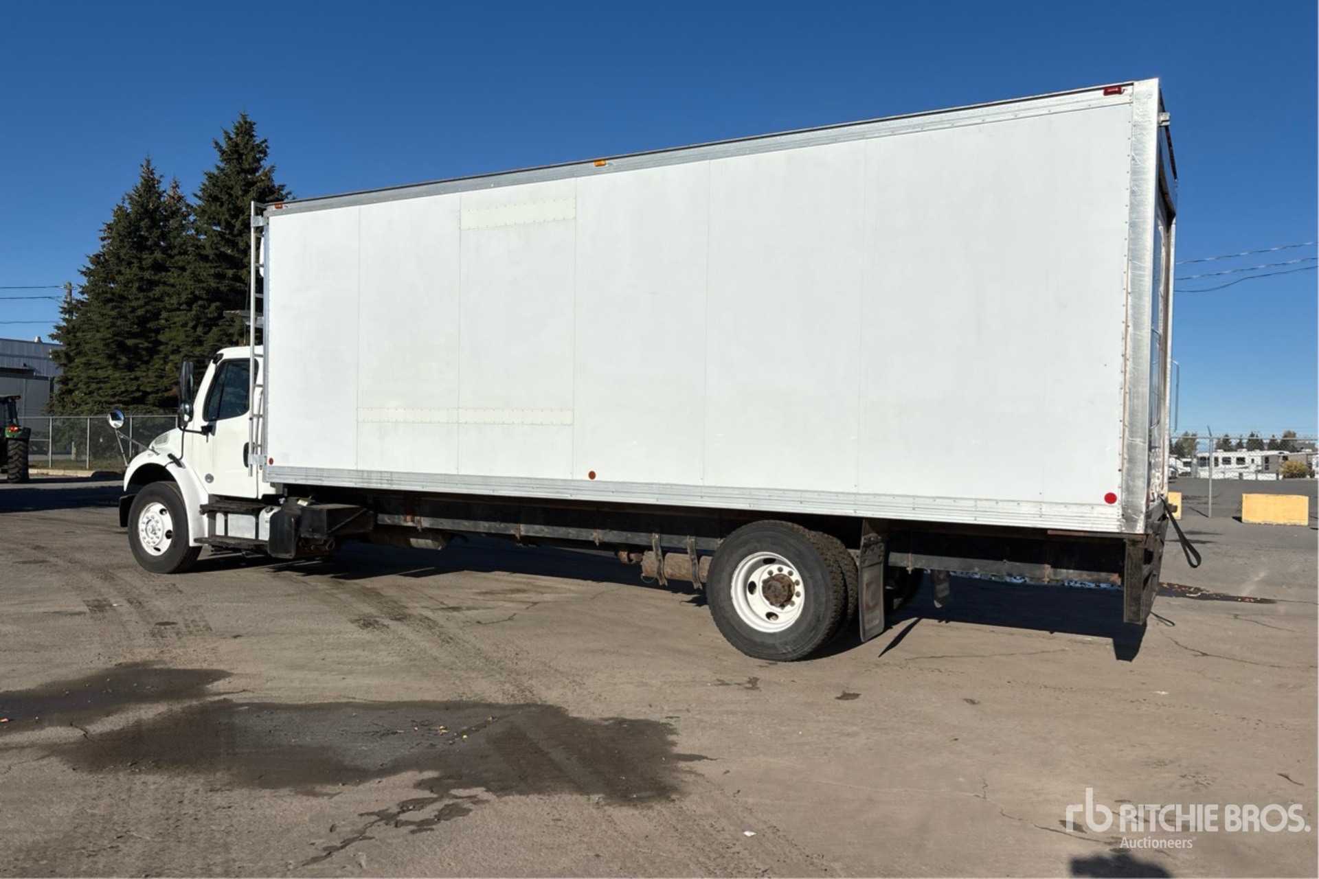 2019 Freightliner M2 106