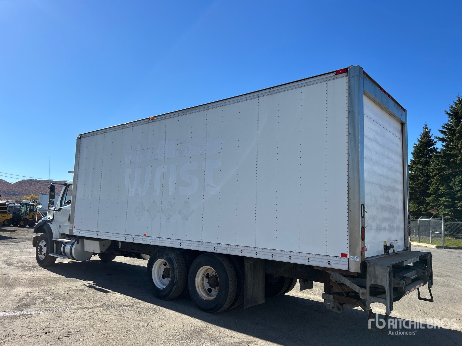 2019 Freightliner M2 112