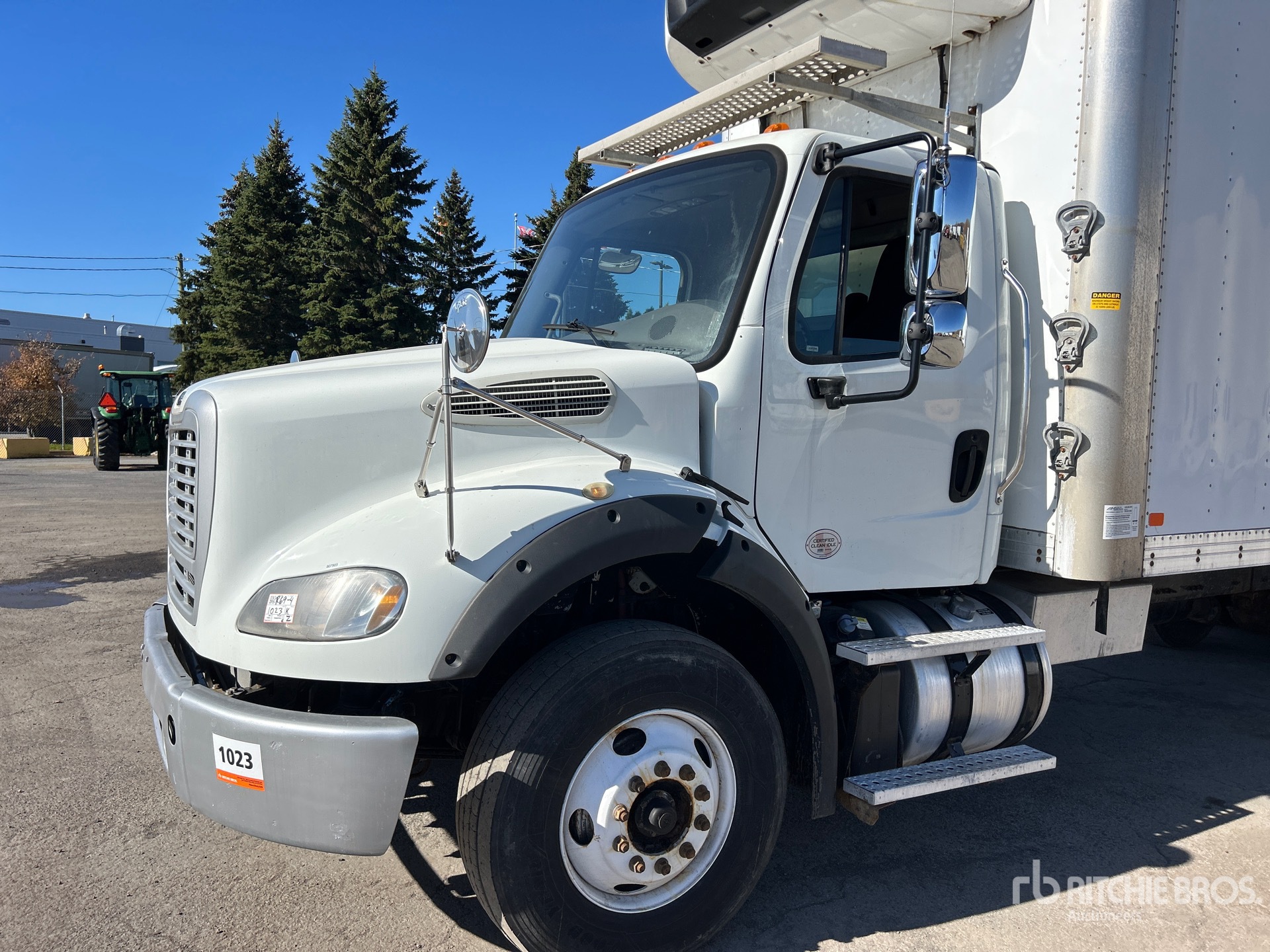 2019 Freightliner M2 112