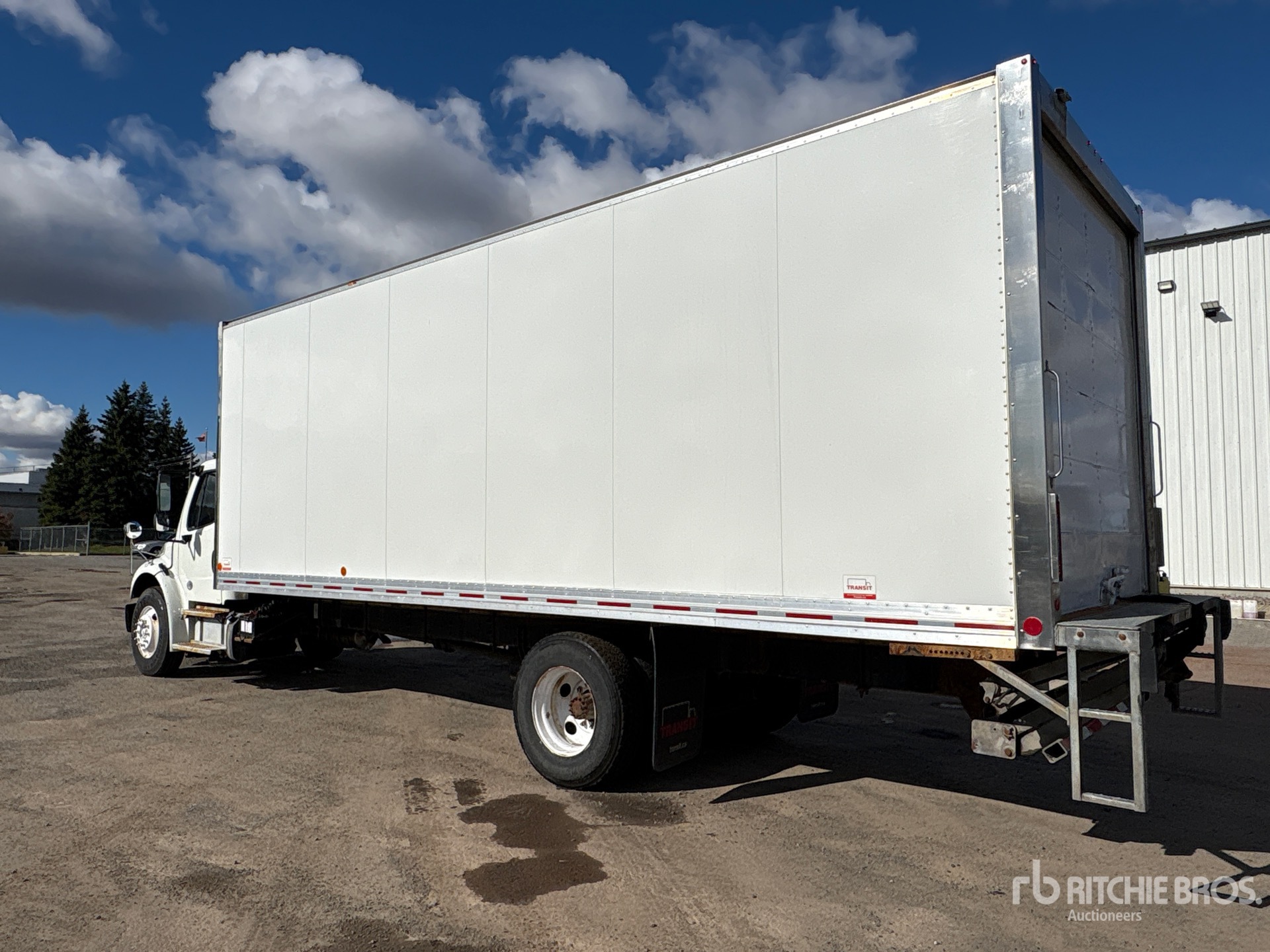 2019 Freightliner M2 106