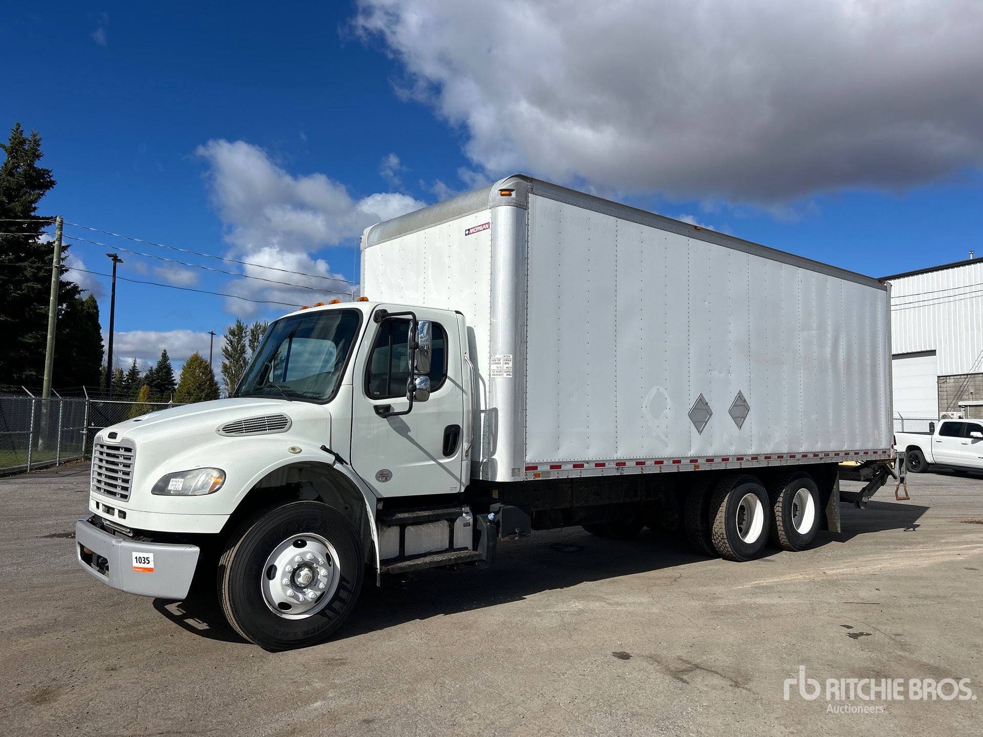 Photo of 2018 Freightliner M2 106
