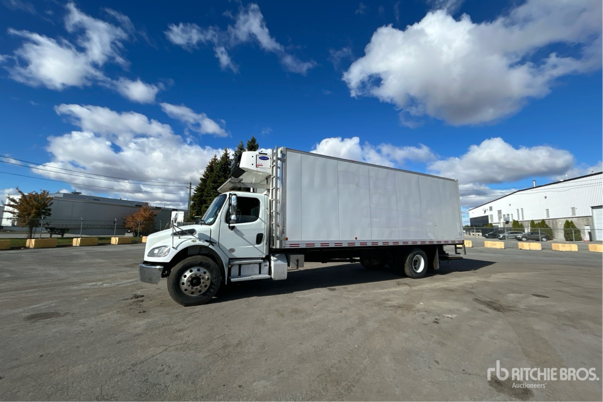 2020 Freightliner M2 106
