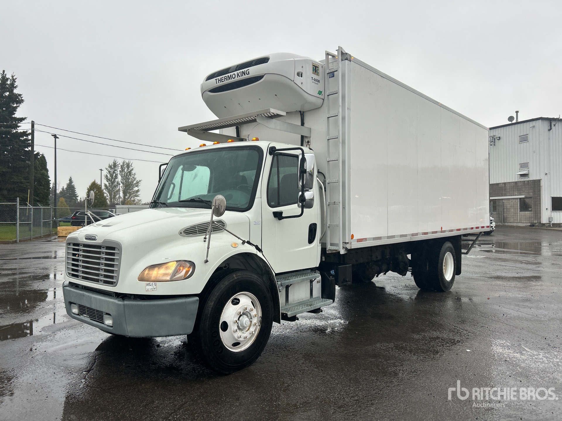 2020 Freightliner M2 106