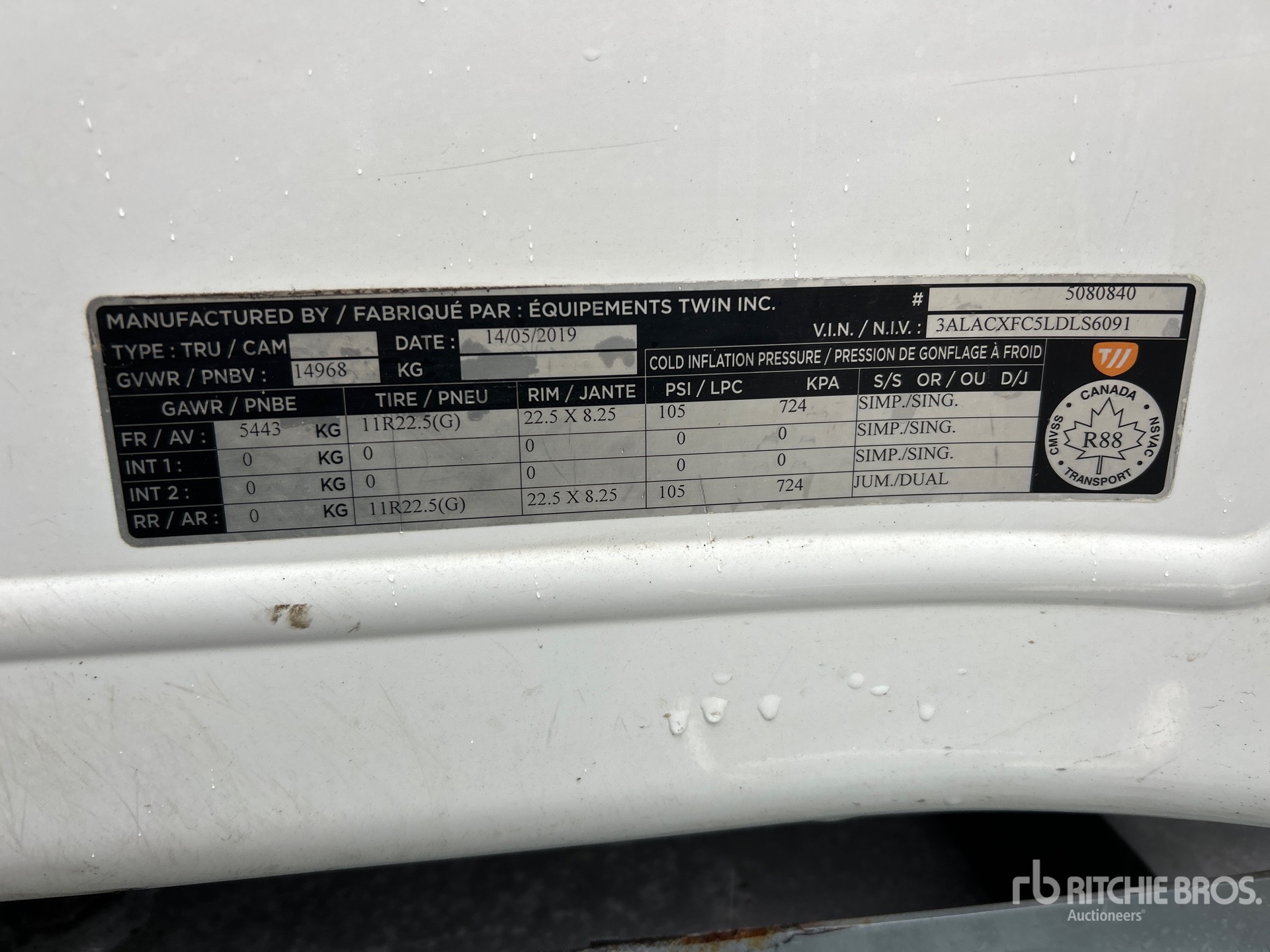2020 Freightliner M2 106