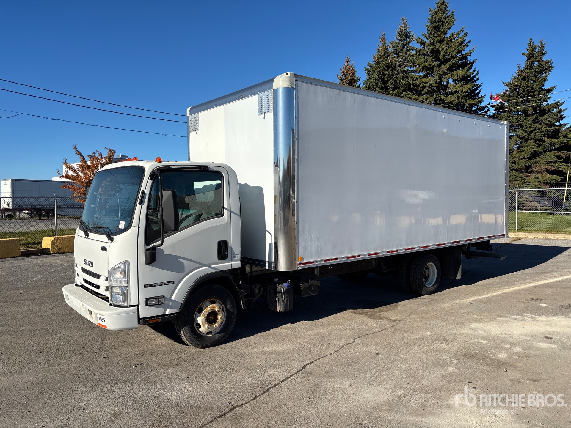 Photo of 2020 Isuzu NPR HD