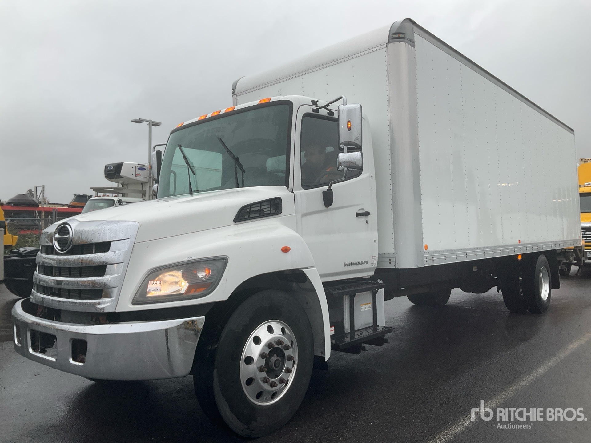 2020 Hino 338