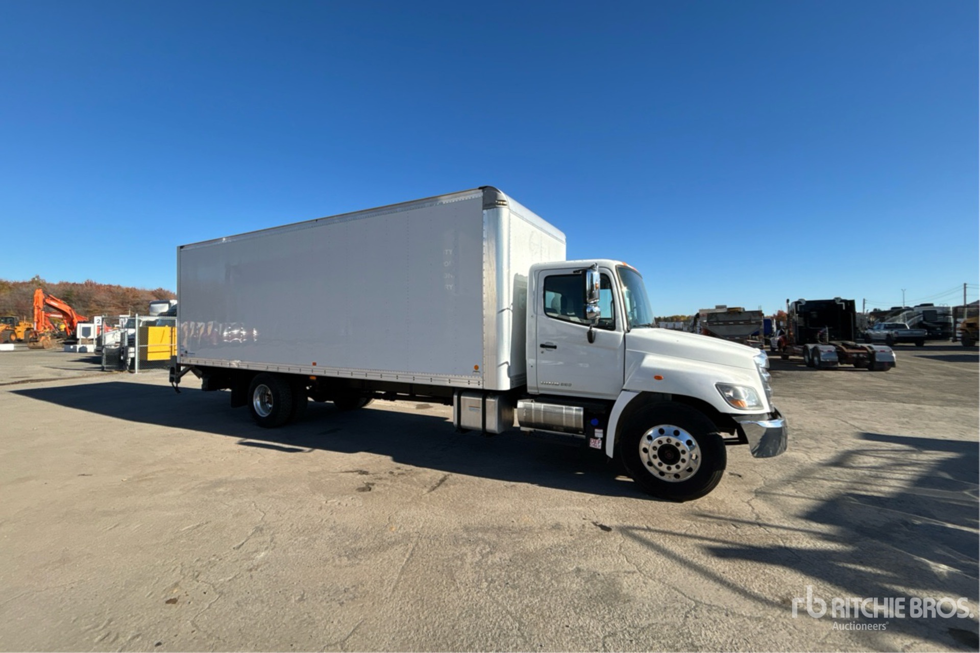 2020 Hino 338