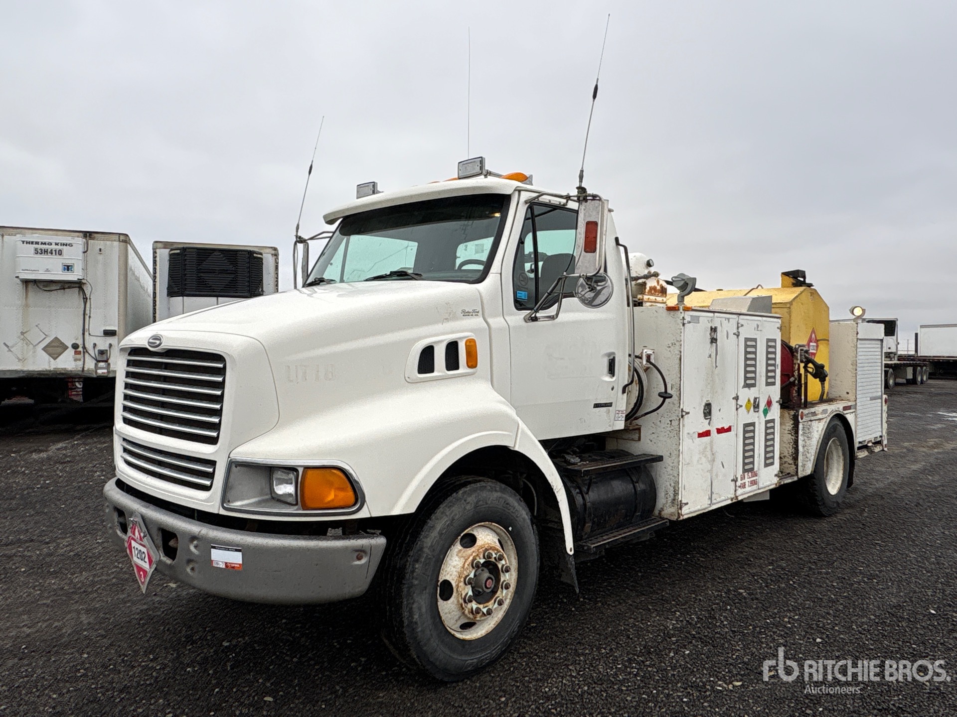 1999 Sterling L8513