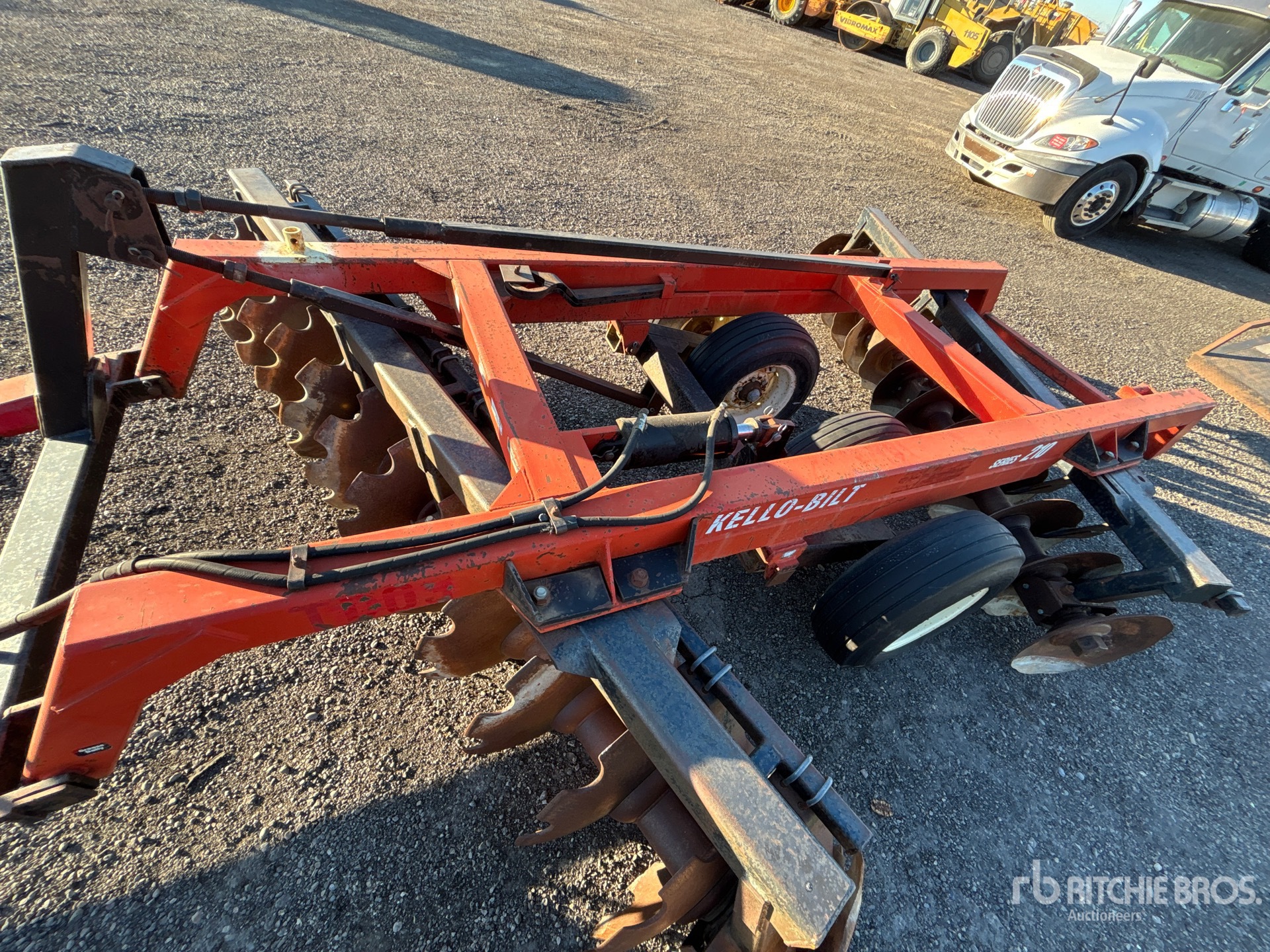 2002 Kello-Bilt 210