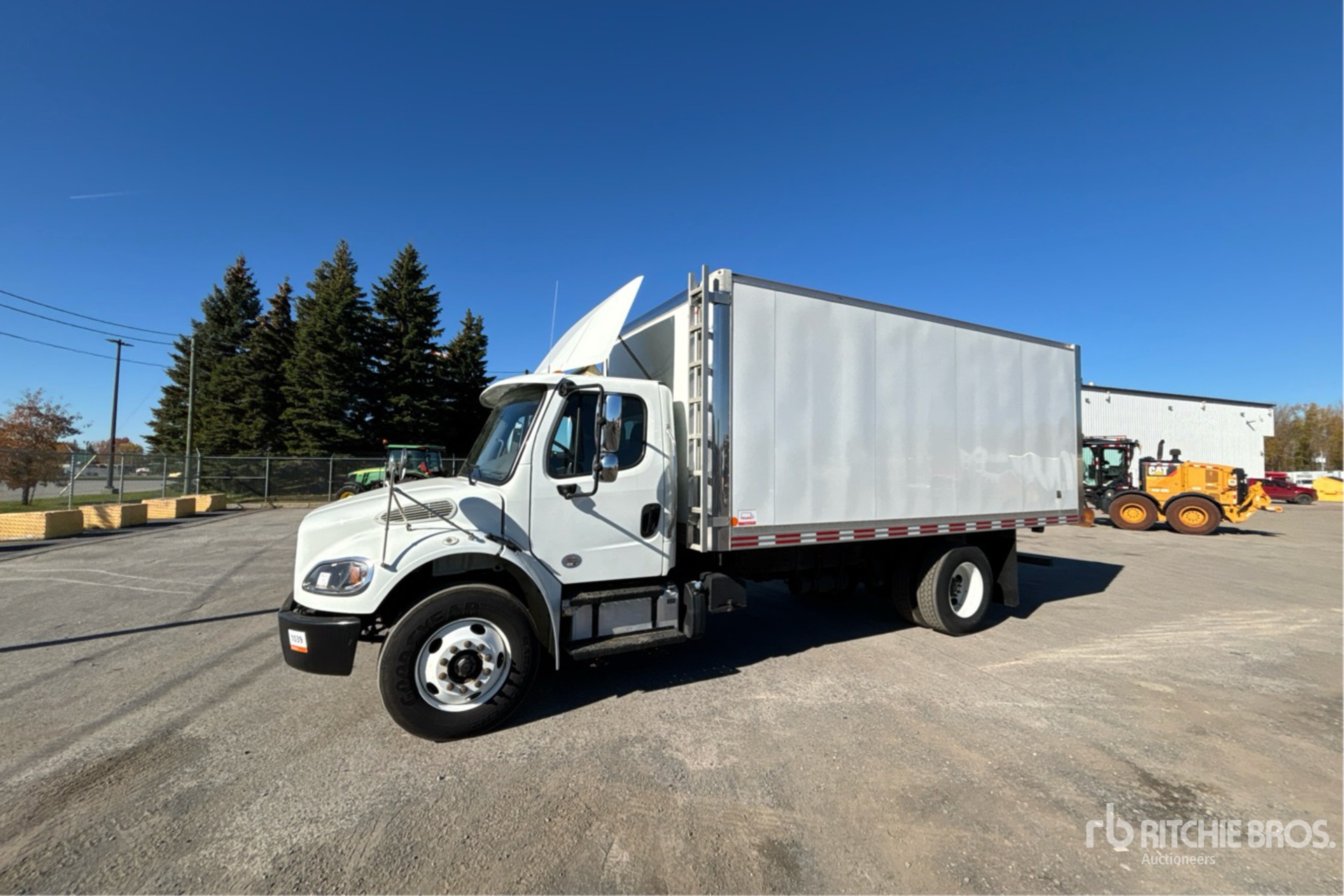 2021 Freightliner M2 106