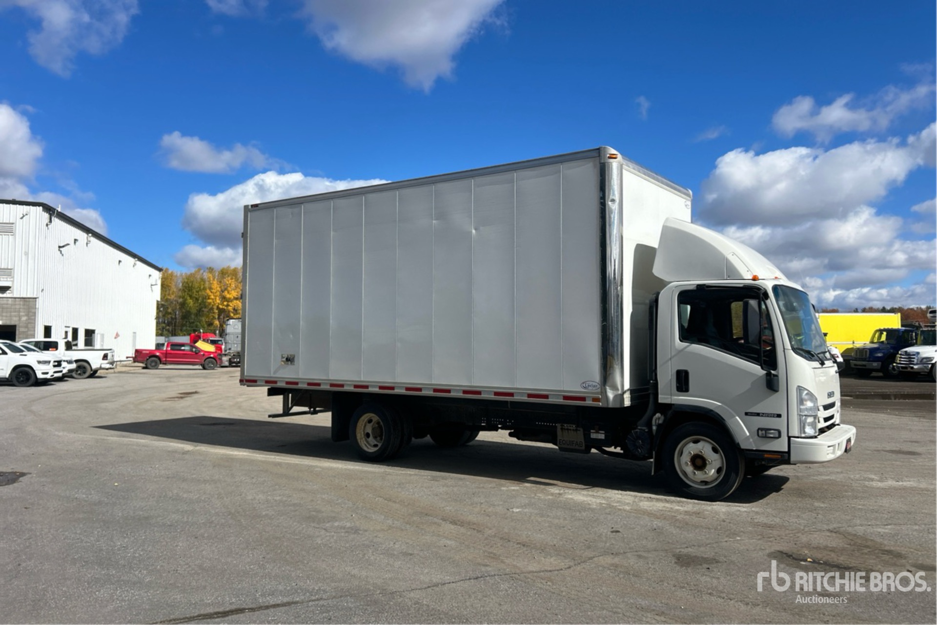 2022 Isuzu NRR