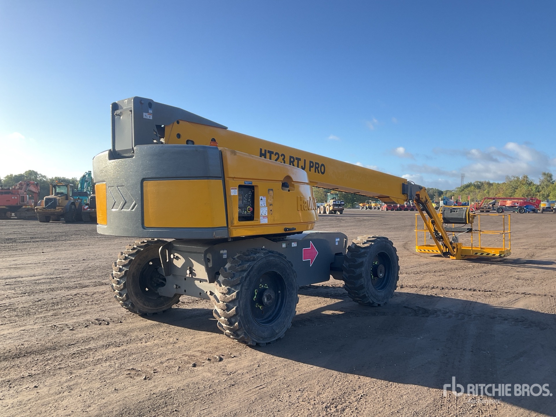 2016 Haulotte HT23RTJ