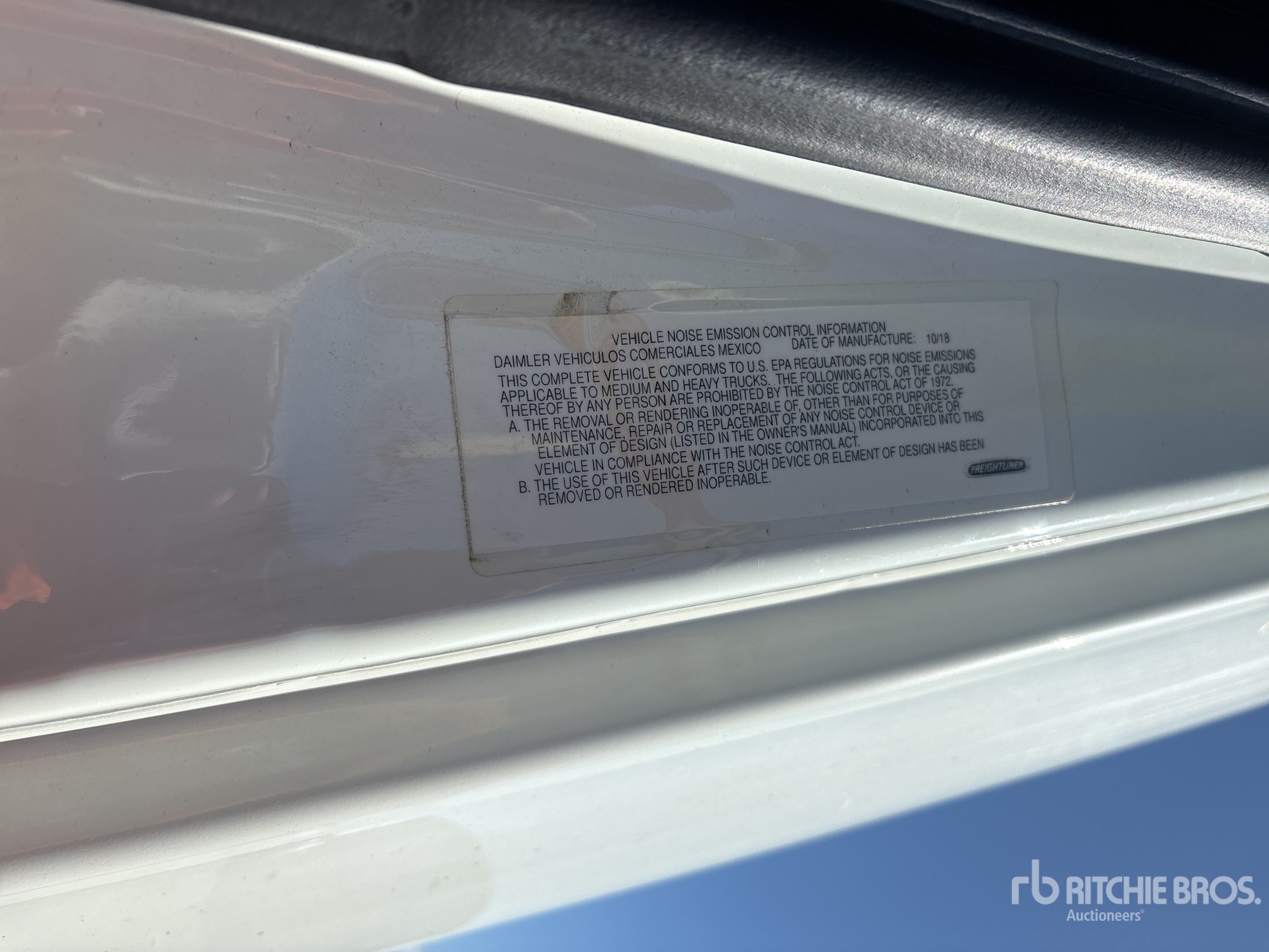 2019 Freightliner CASCADIA 126