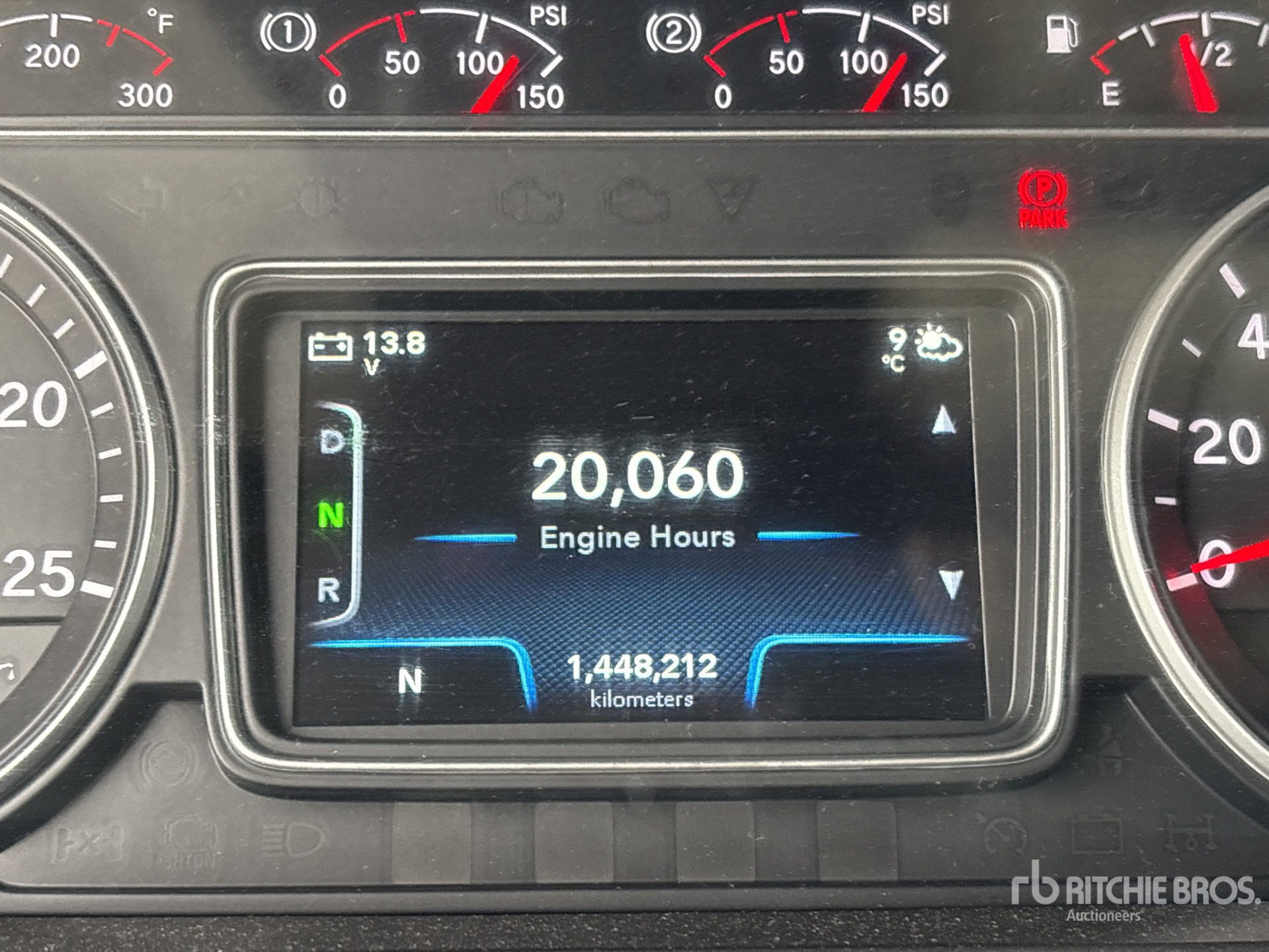 2018 International LT625