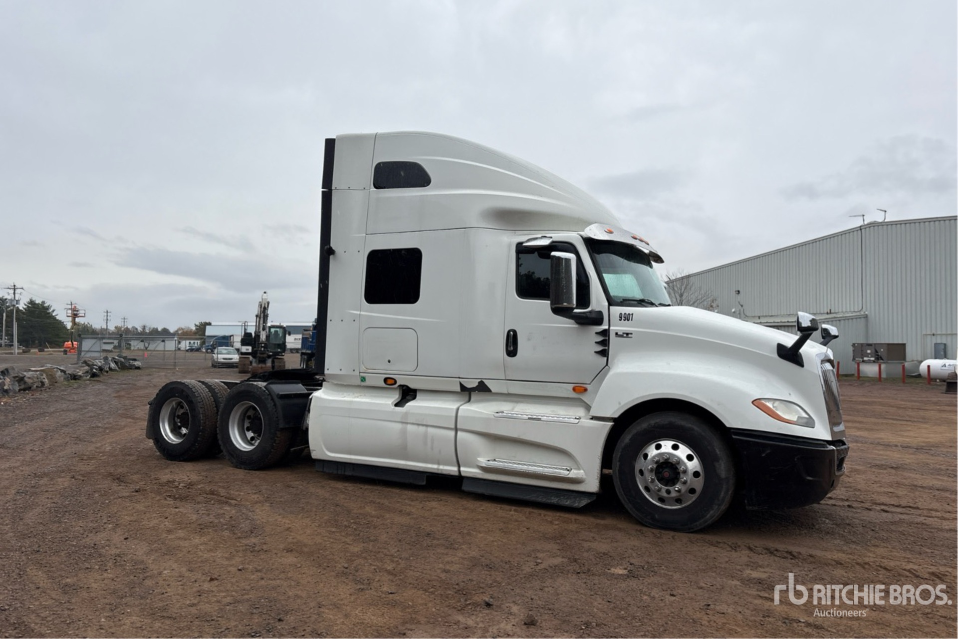 2018 International LT625