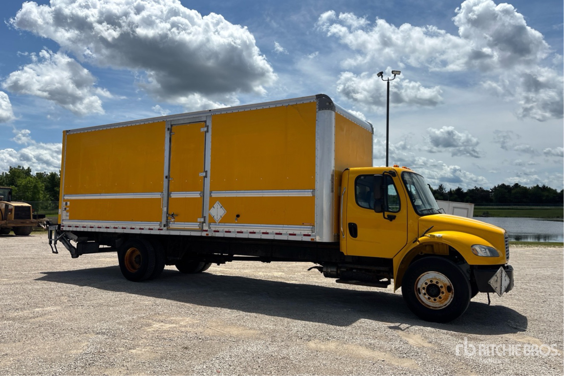 2018 Freightliner M2 106