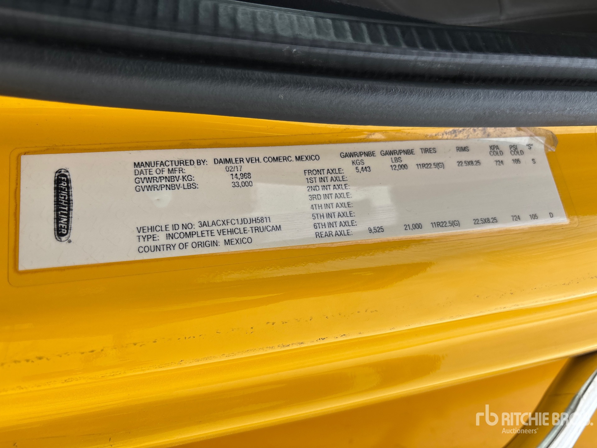 2018 Freightliner M2 106
