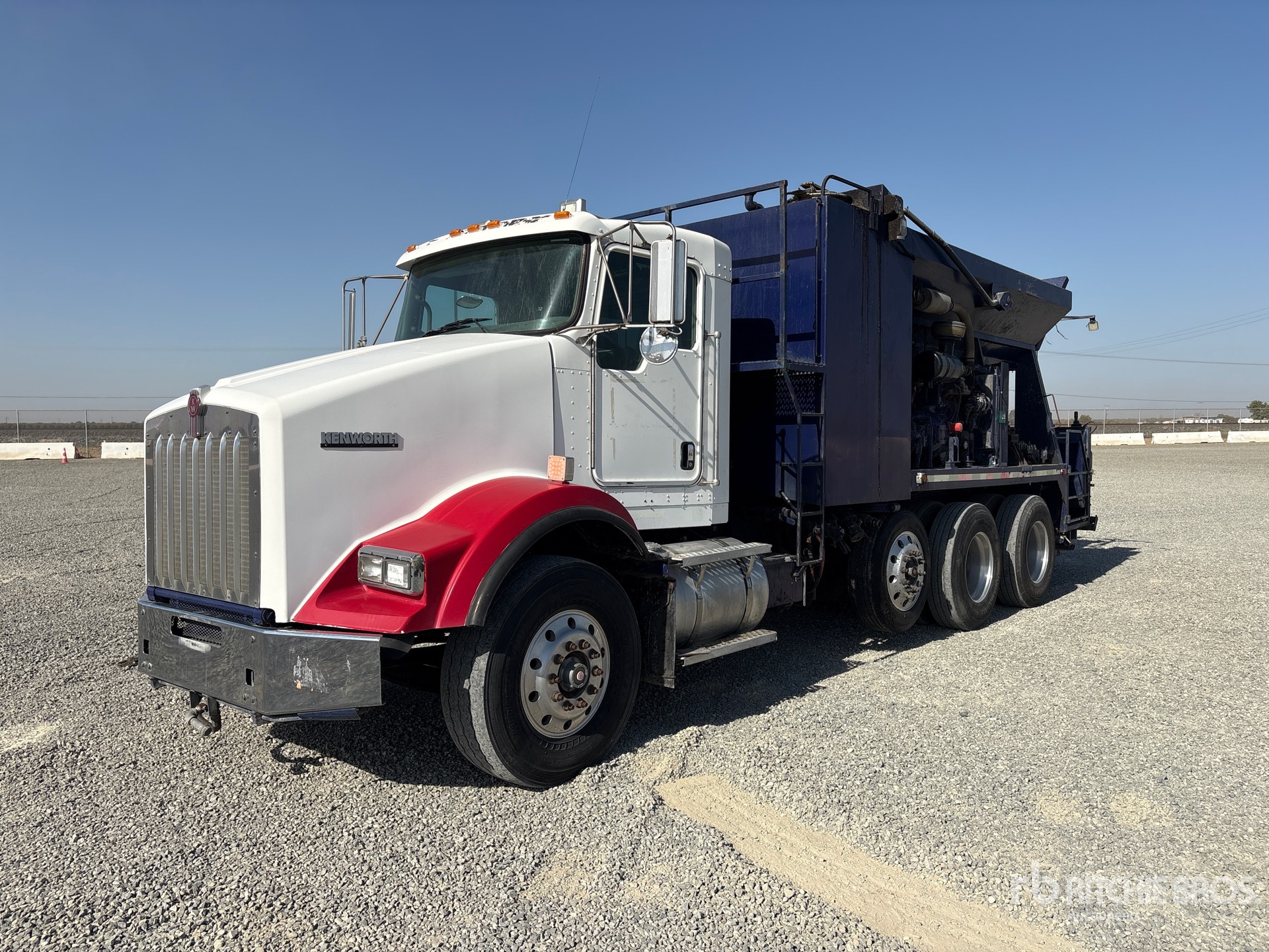 Photo of 2013 Kenworth 8x4